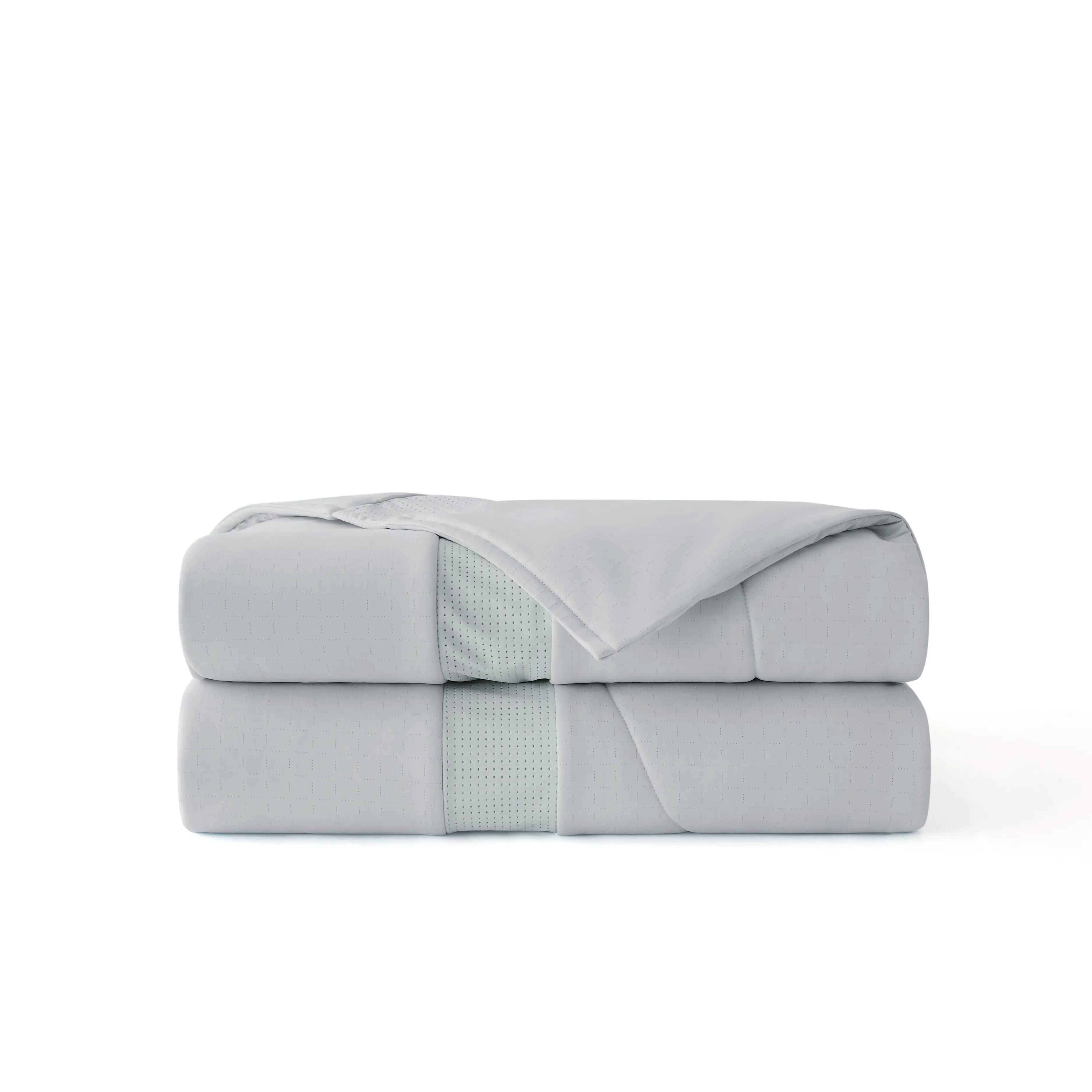 Bedsure CoolOxy Cooling Comforter product photo