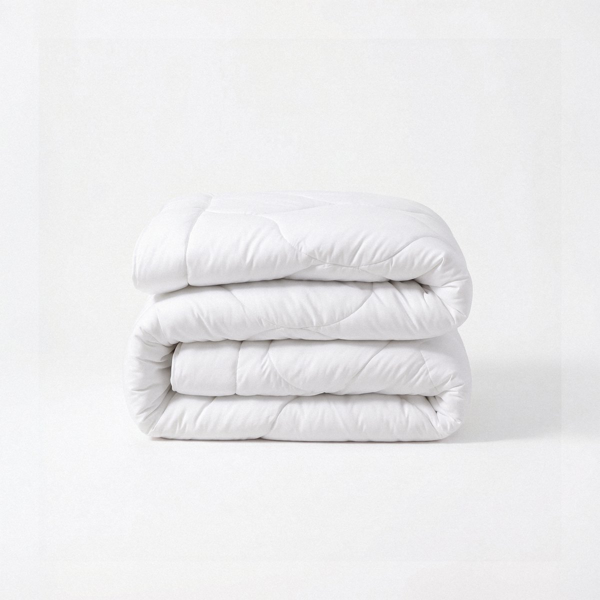 Buffy Cloud Comforter (All Season) product photo