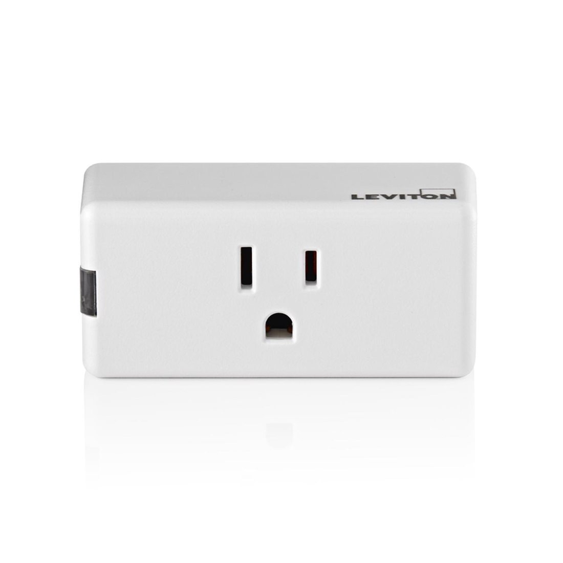 Leviton Decora Smart Wi-Fi Mini Plug-In Switch (D215P) product photo