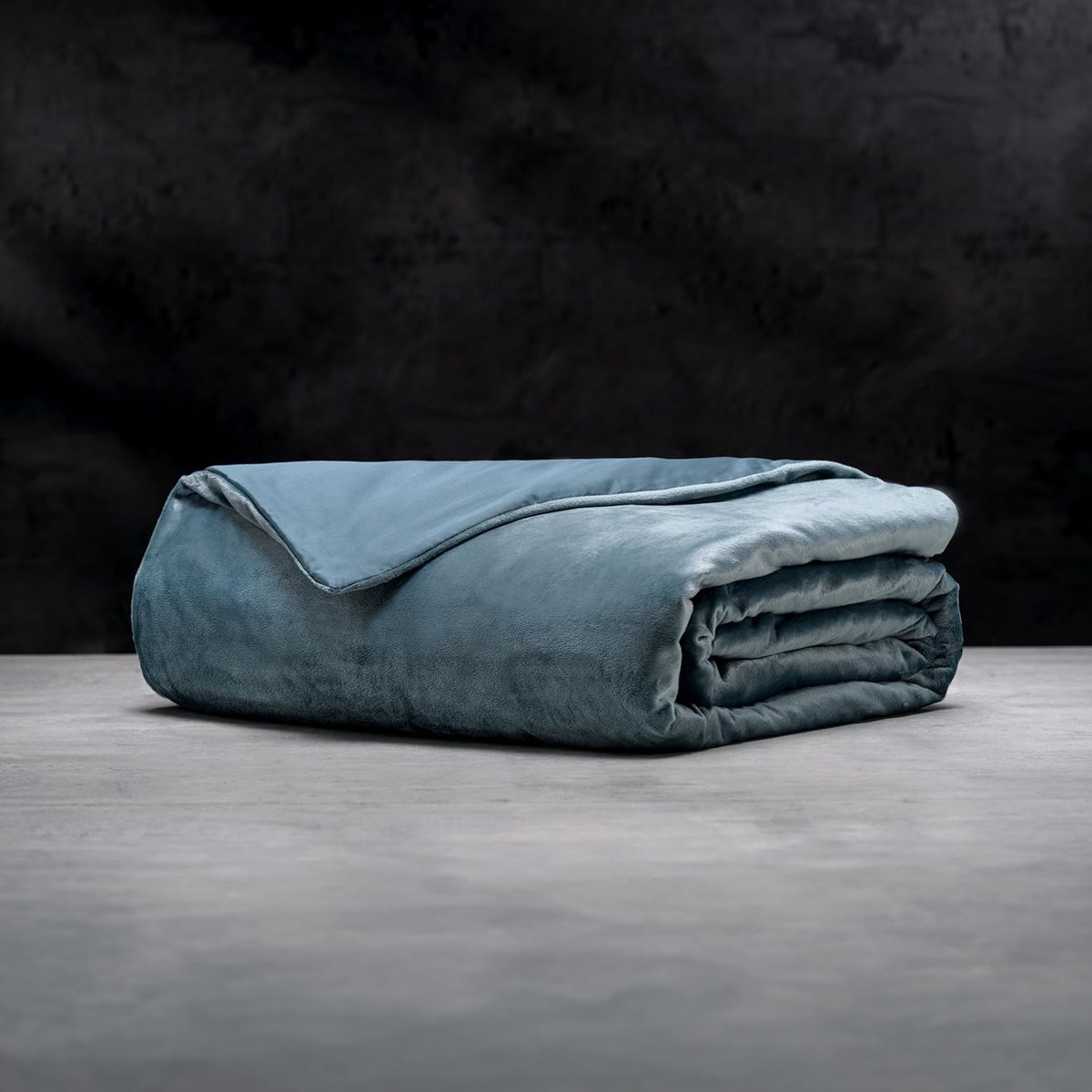 Luxome Weighted Blanket (Removable Cover) product photo