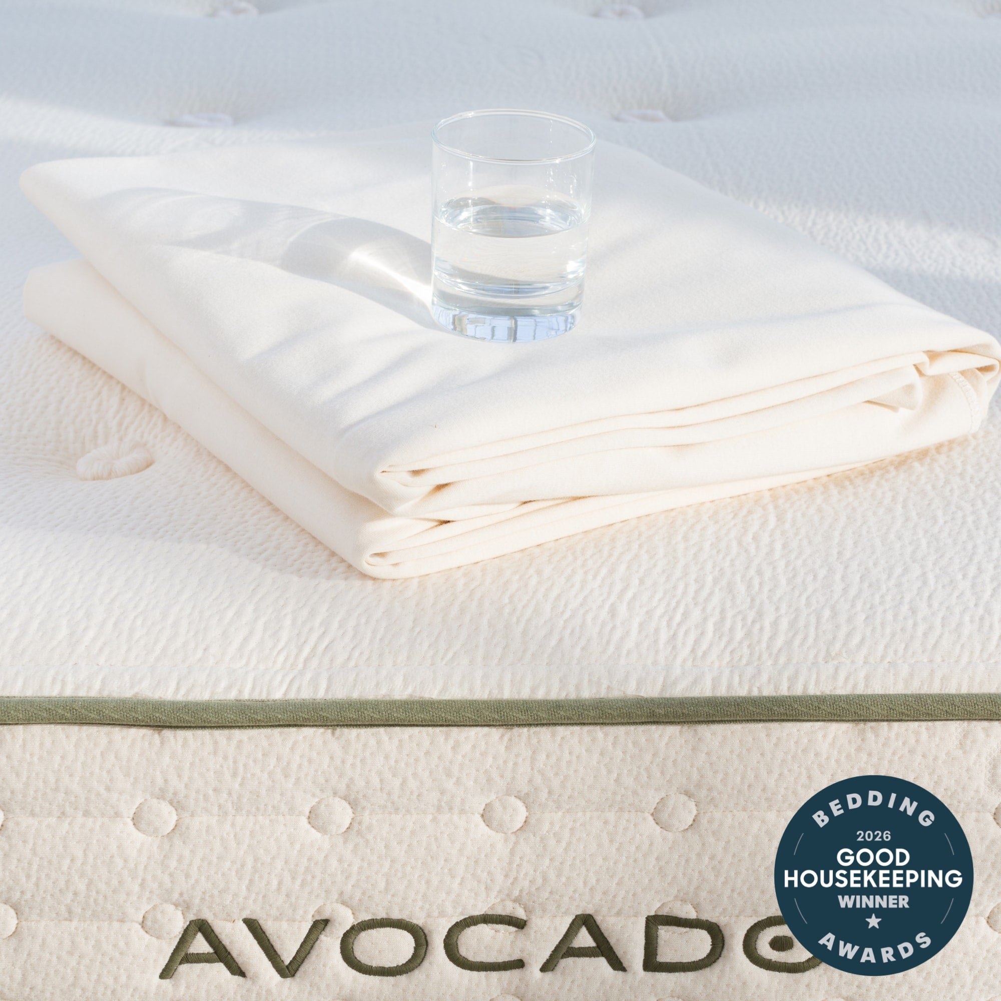 Organic Waterproof Mattress Protector product photo